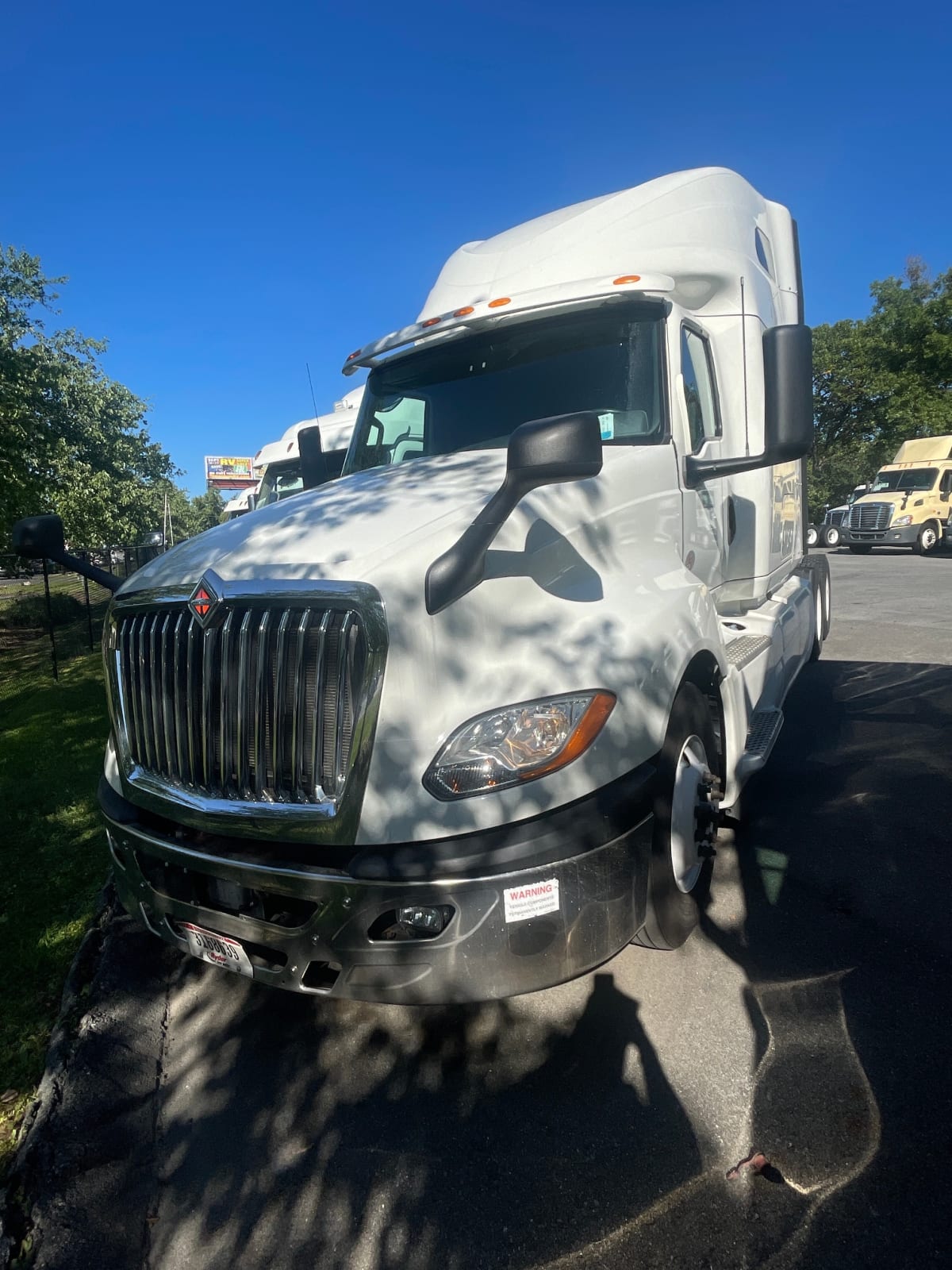 2018 Navistar International LT625 SLPR CAB 759886