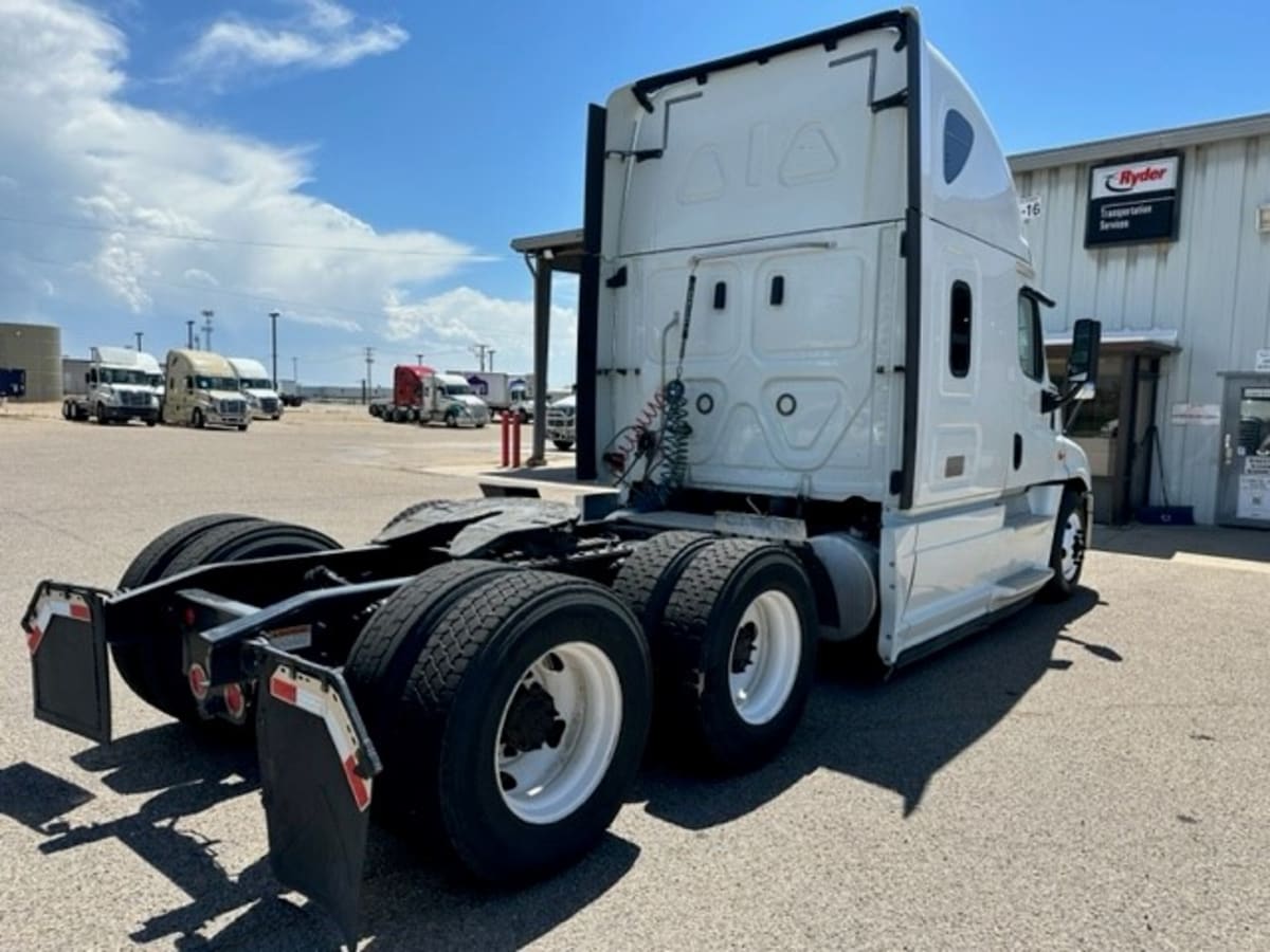 2018 Freightliner/Mercedes CASCADIA 125 760154