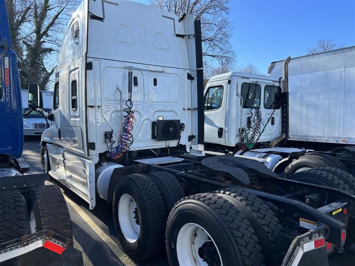 2018 Freightliner/Mercedes CASCADIA 125 760207