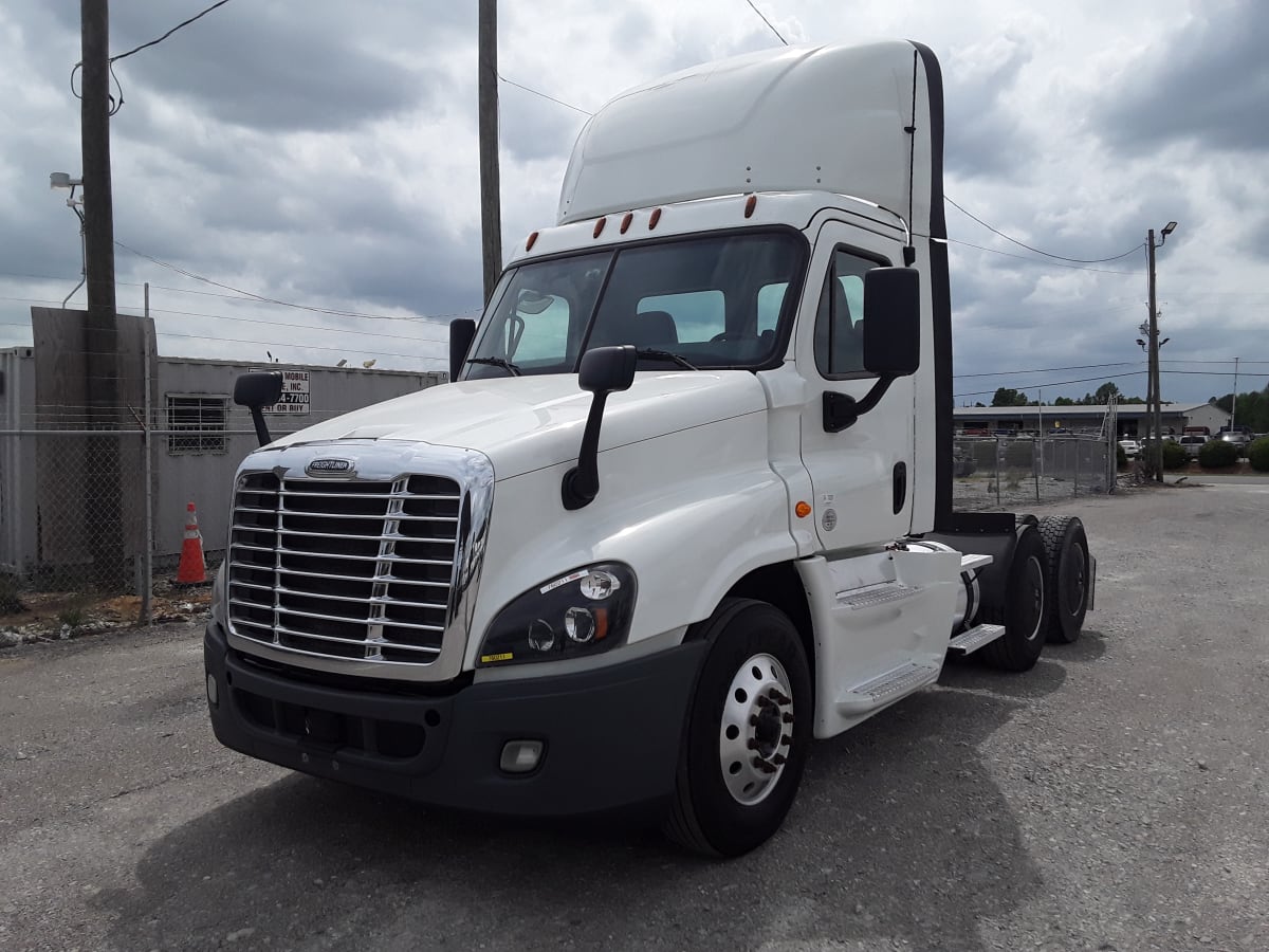 2018 Freightliner/Mercedes CASCADIA 125 760211