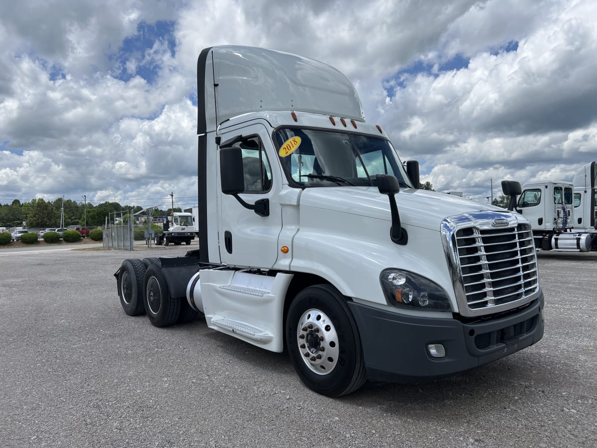 2018 Freightliner/Mercedes CASCADIA 125 760211