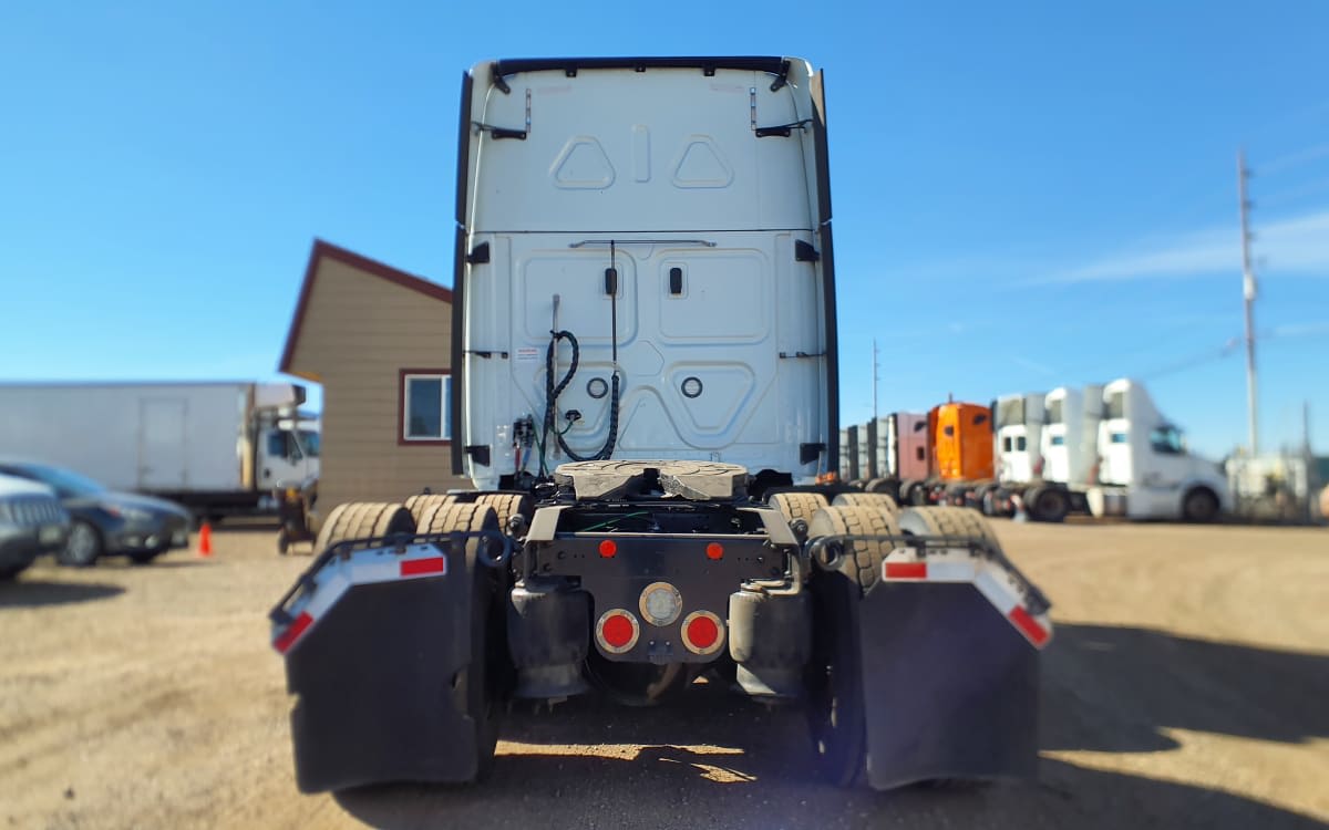 2018 Freightliner - image 5