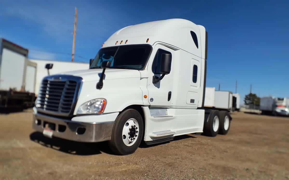 2018 Freightliner - image 1