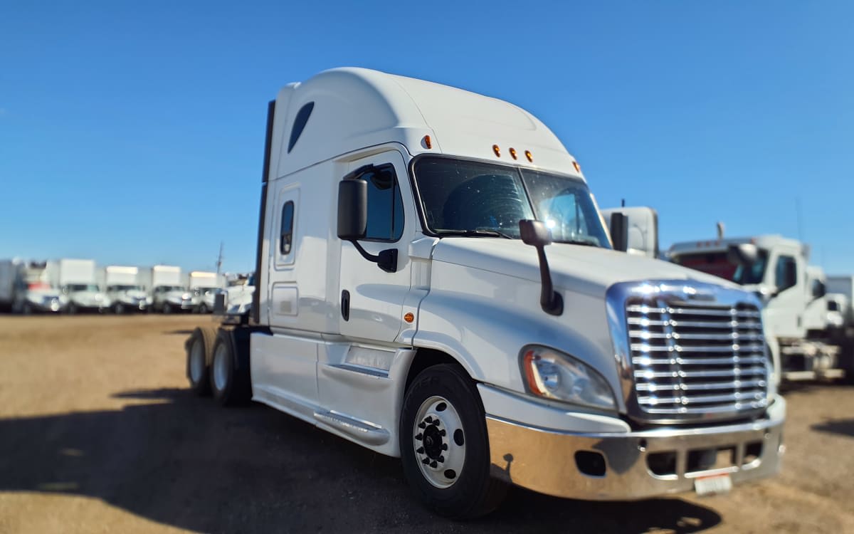2018 Freightliner - image 3