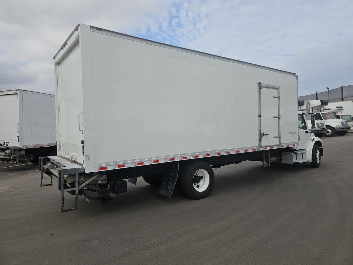 2018 Freightliner/Mercedes M2 106 760359