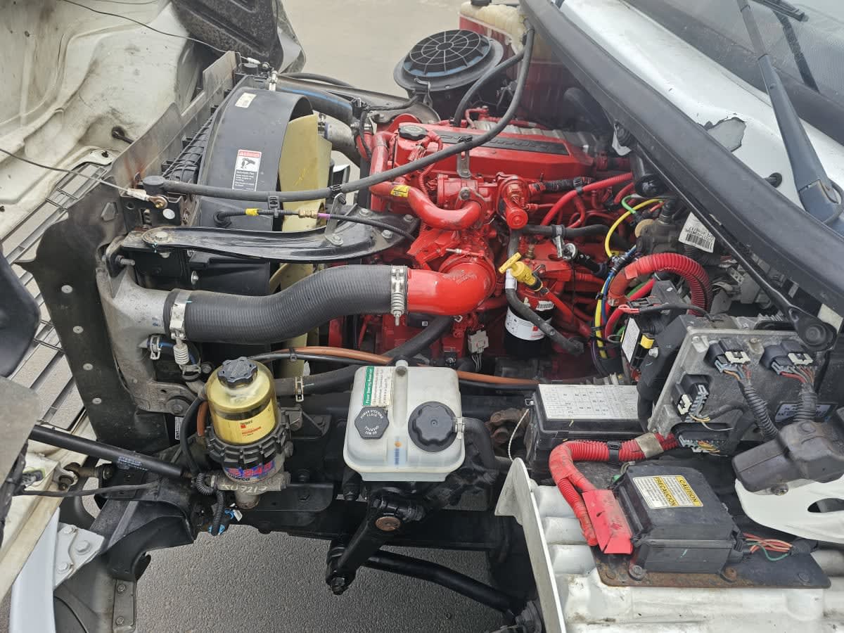 2018 Freightliner/Mercedes M2 106 760359