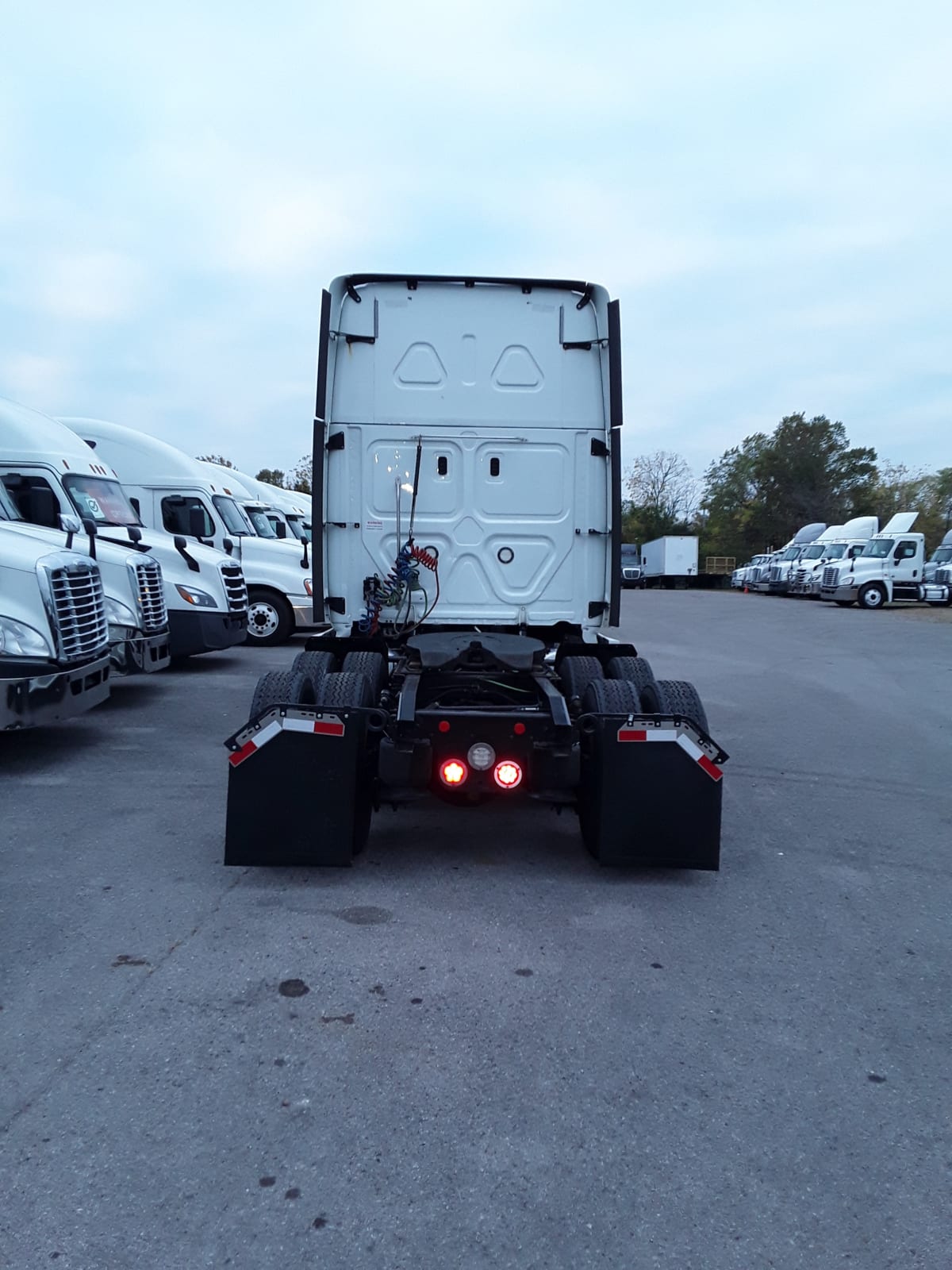 2018 Freightliner/Mercedes CASCADIA 125 760362