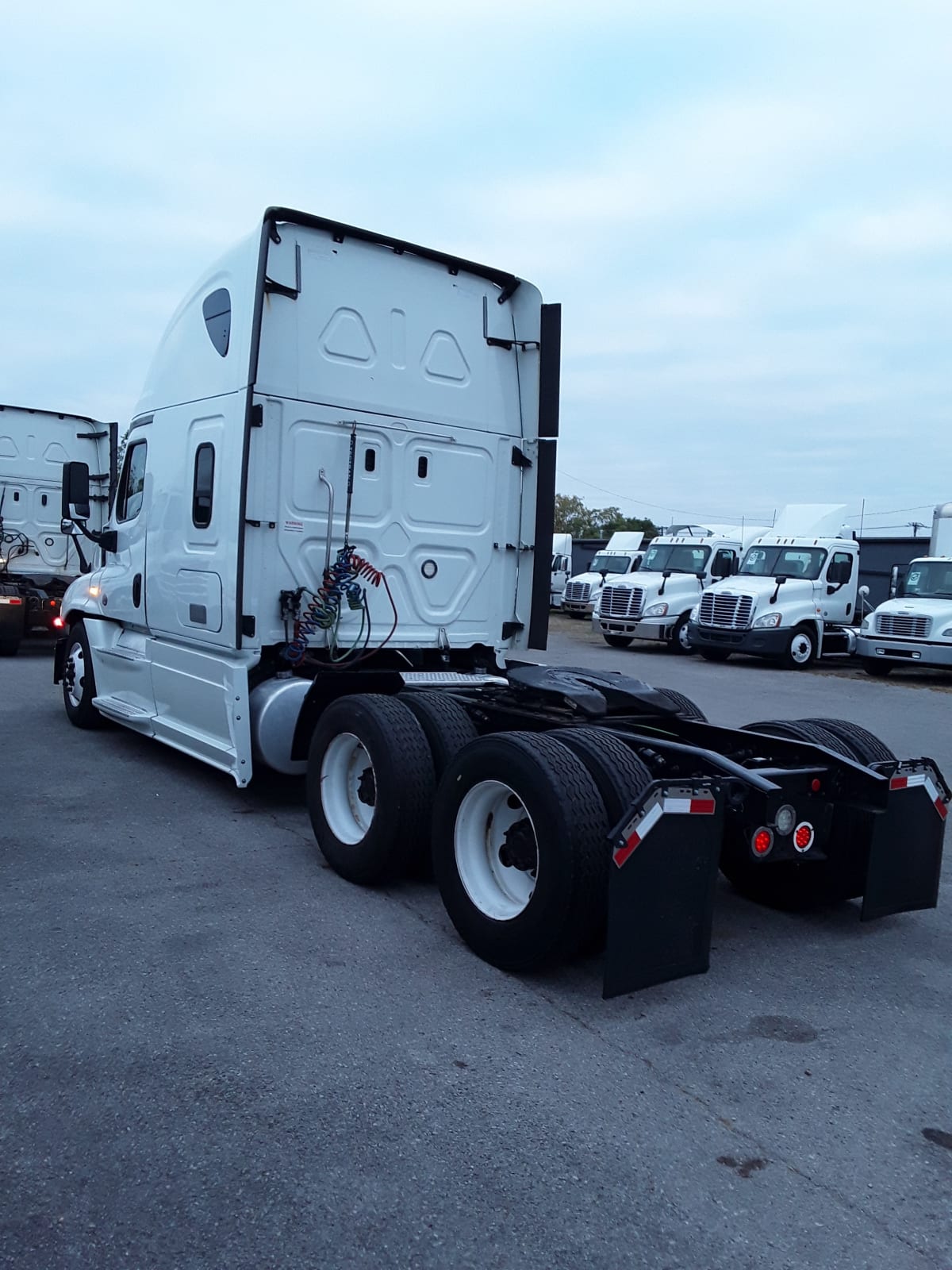 2018 Freightliner/Mercedes CASCADIA 125 760362