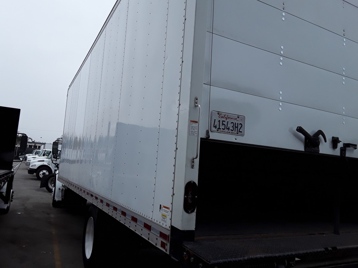 2018 Freightliner/Mercedes M2 106 760369