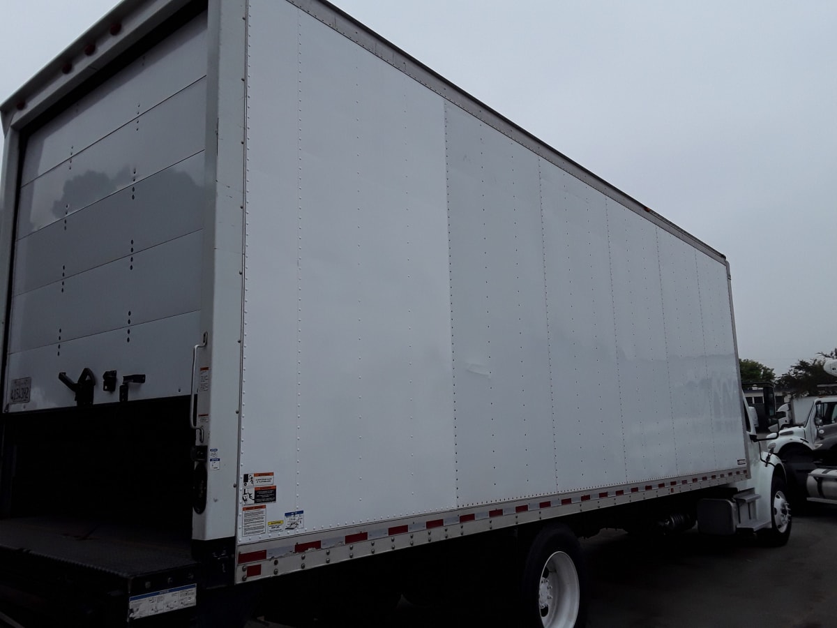 2018 Freightliner/Mercedes M2 106 760369