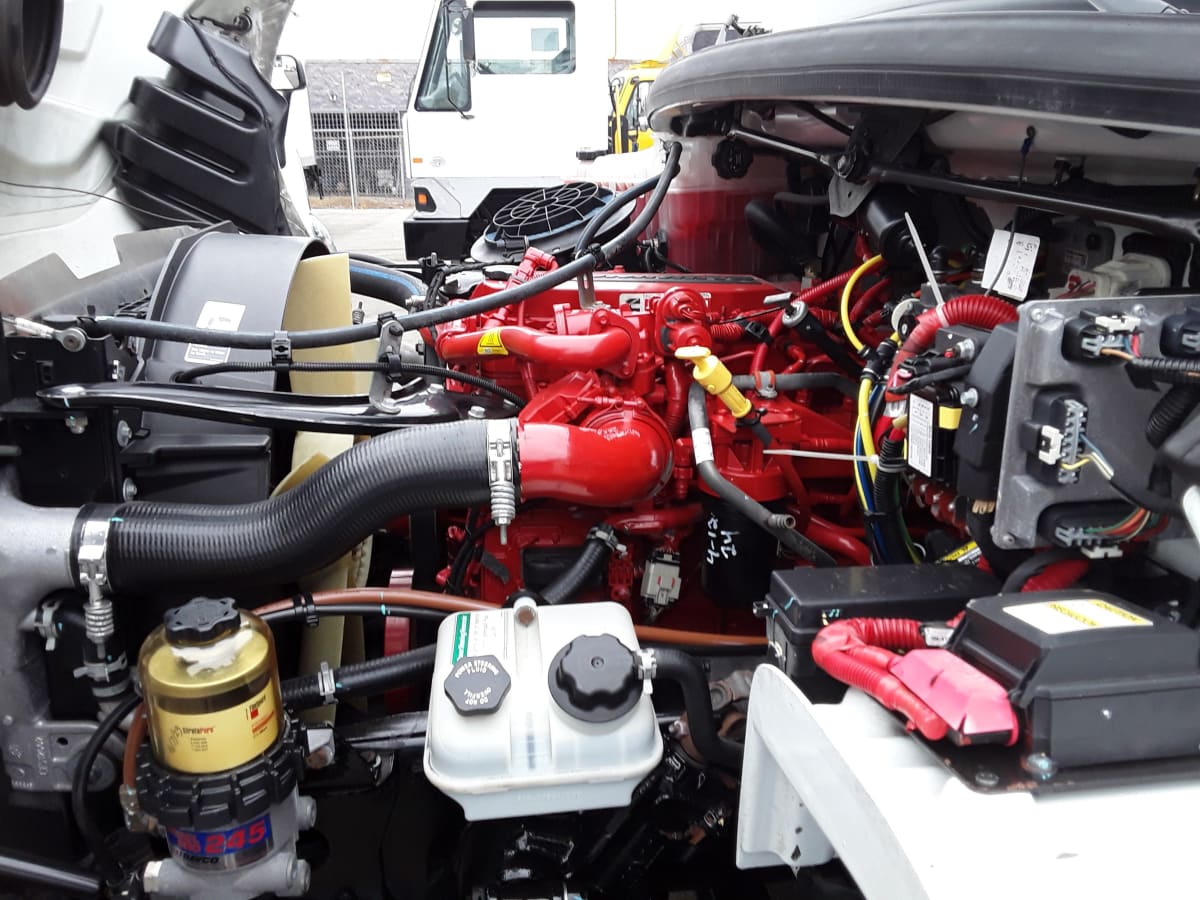 2018 Freightliner/Mercedes M2 106 760369