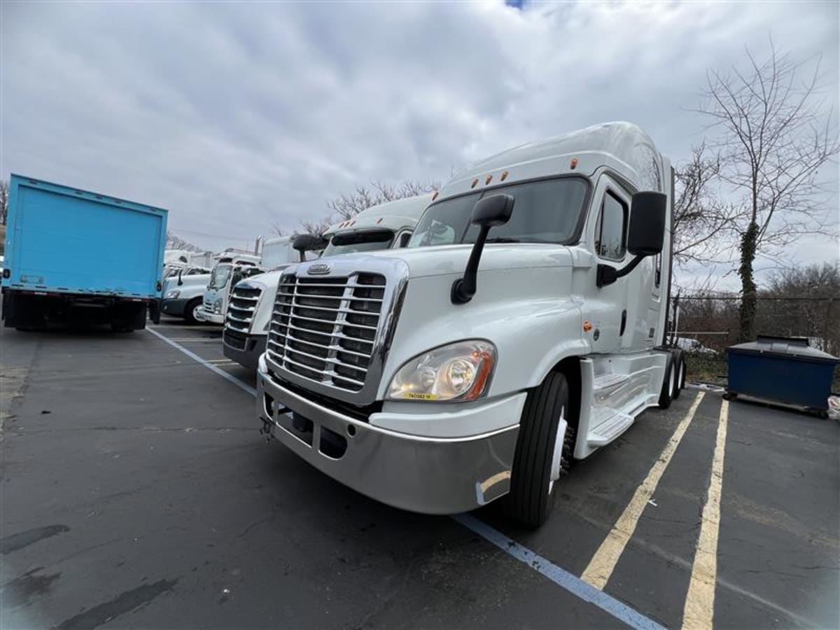 2018 Freightliner/Mercedes CASCADIA 125 760382