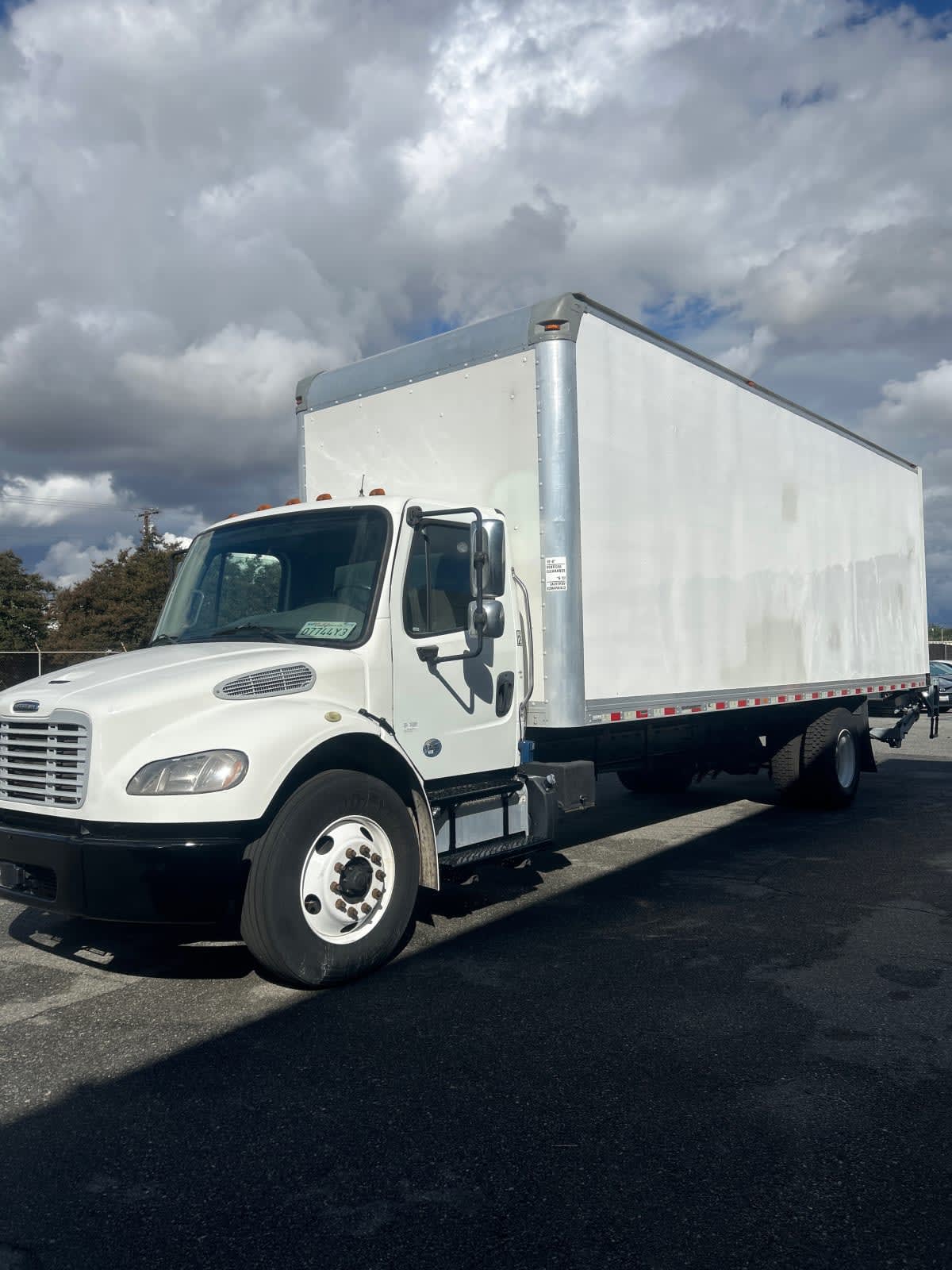 2018 Freightliner/Mercedes M2 106 760393