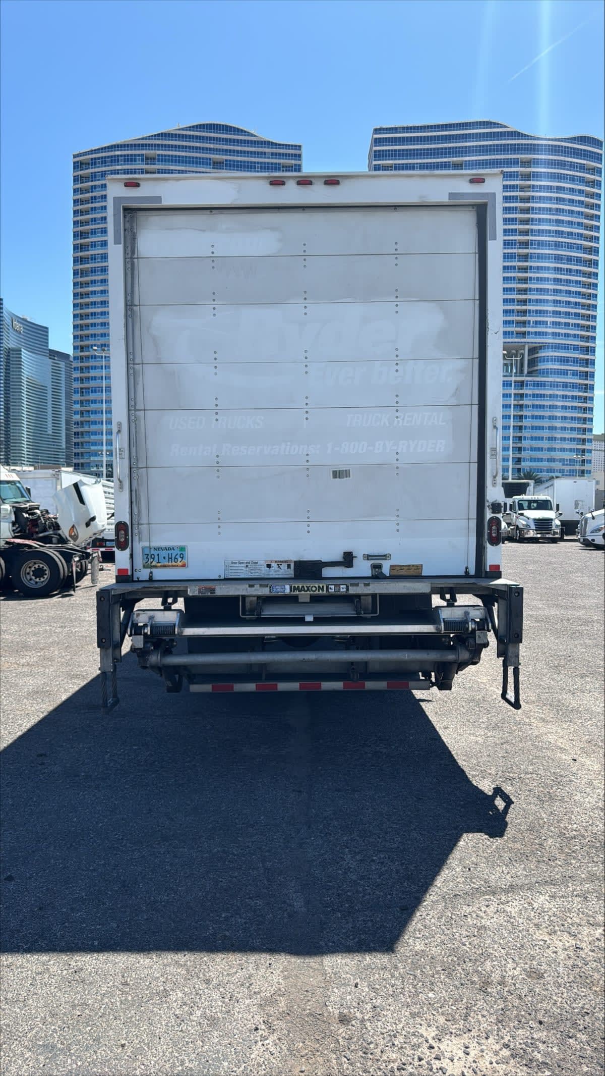 2018 Freightliner/Mercedes M2 106 760422