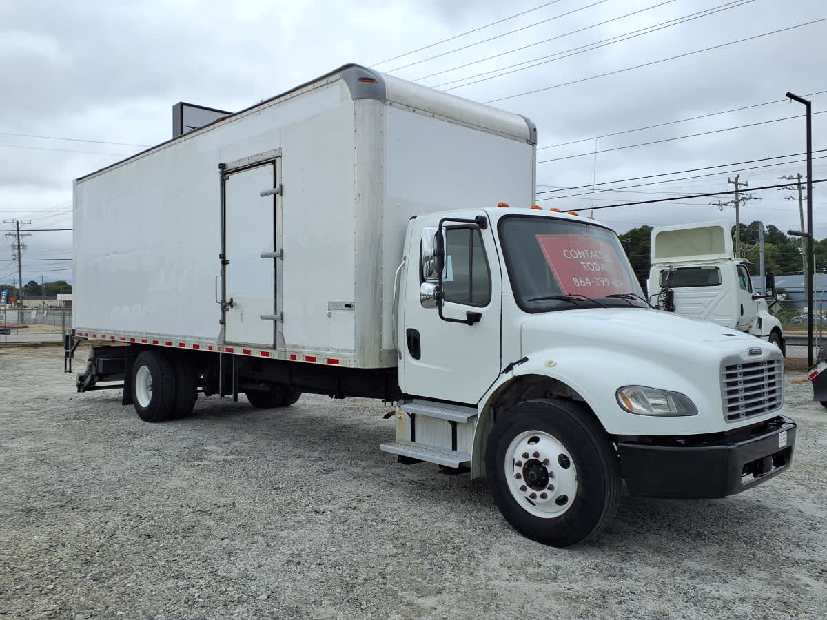 2018 Freightliner M2 106 760596