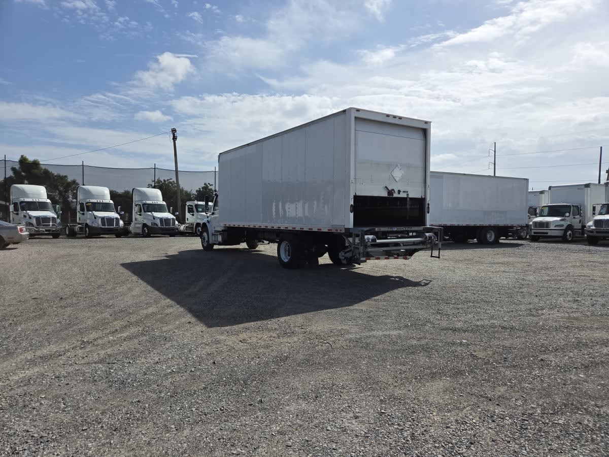 2018 Freightliner/Mercedes M2 106 760814