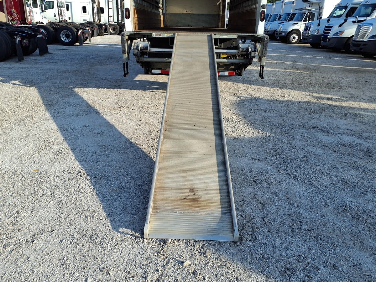 2018 Freightliner M2 106 760815