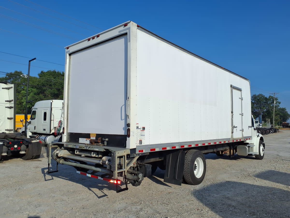 2018 Freightliner M2 106 760815