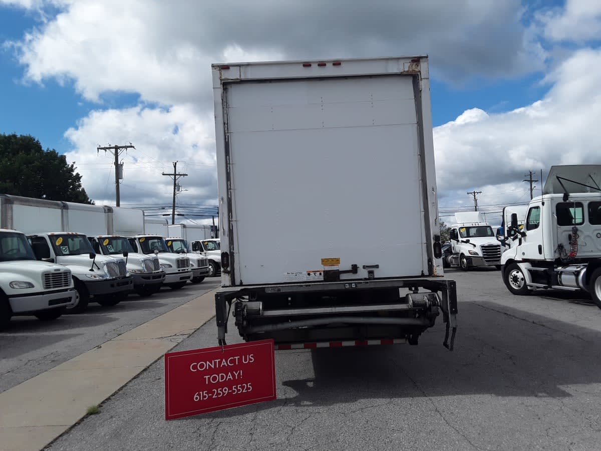 2018 Freightliner M2 106 760843
