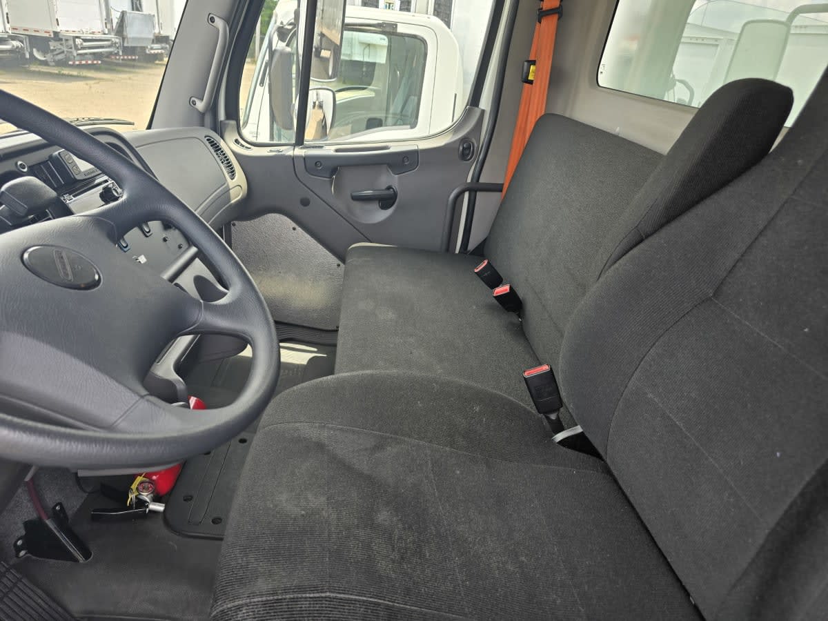 2018 Freightliner M2 106 761021
