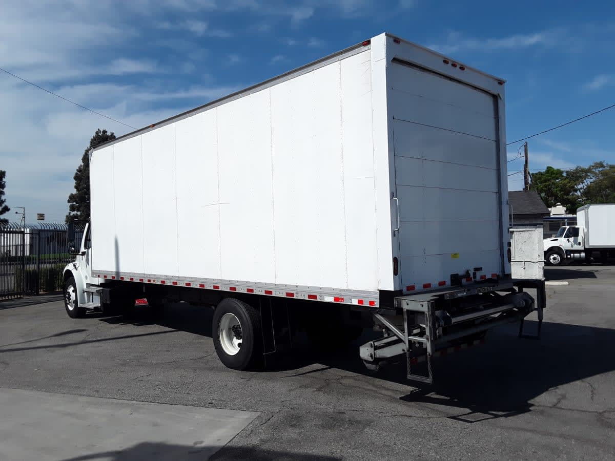 2018 Freightliner M2 106 in Montebello, CA — photo 6