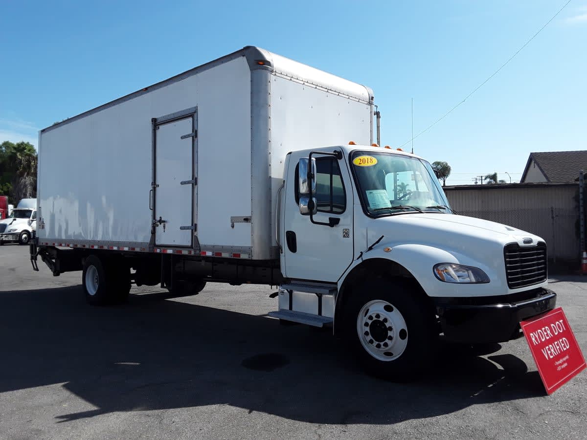 2018 Freightliner M2 106 in Montebello, CA — photo 3