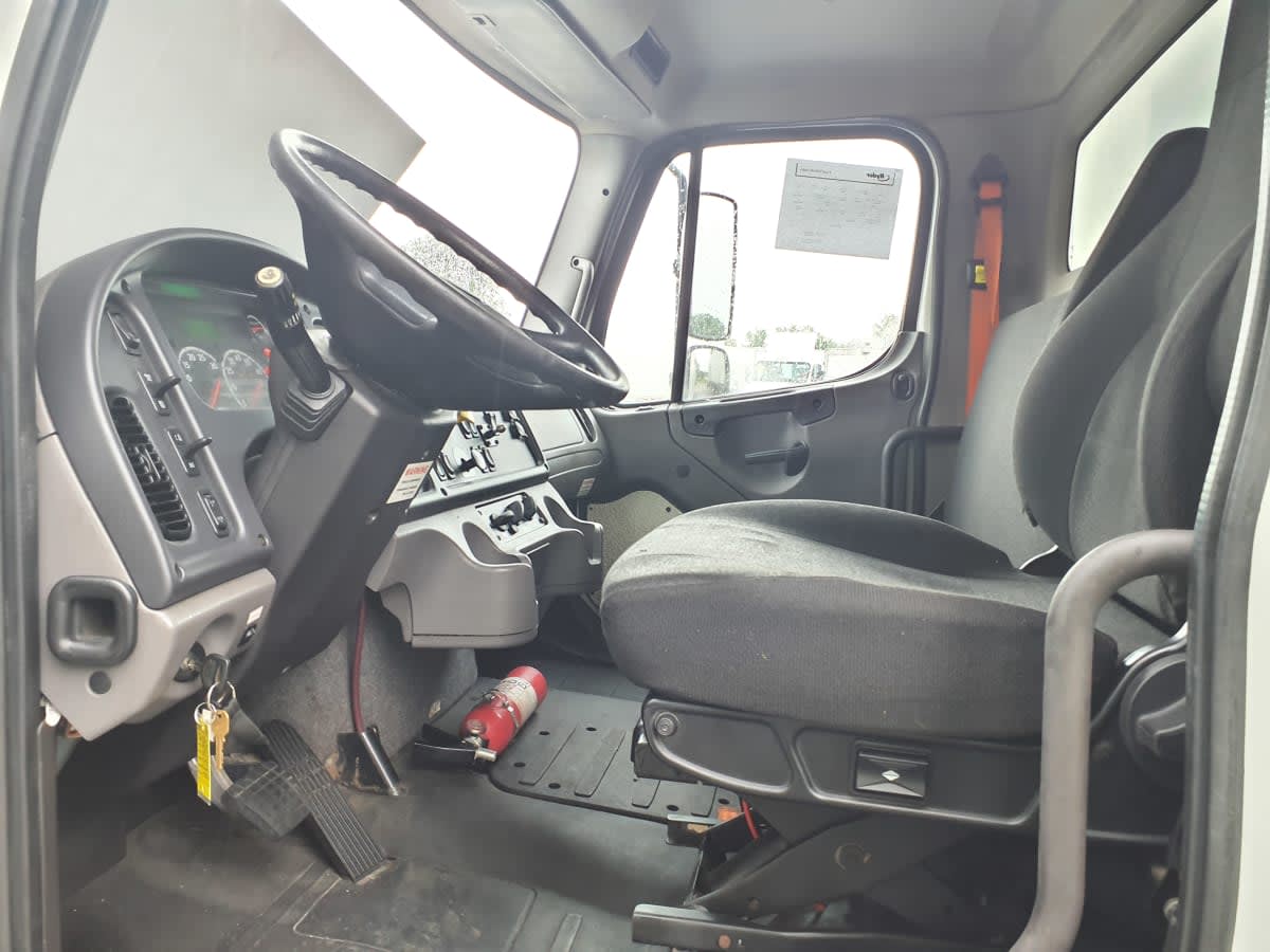 2018 Freightliner M2 106 761456