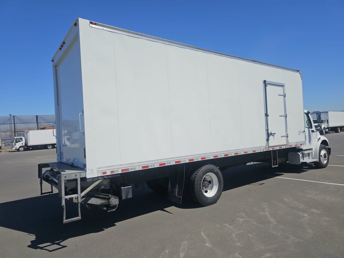 2018 Freightliner M2 106 761489