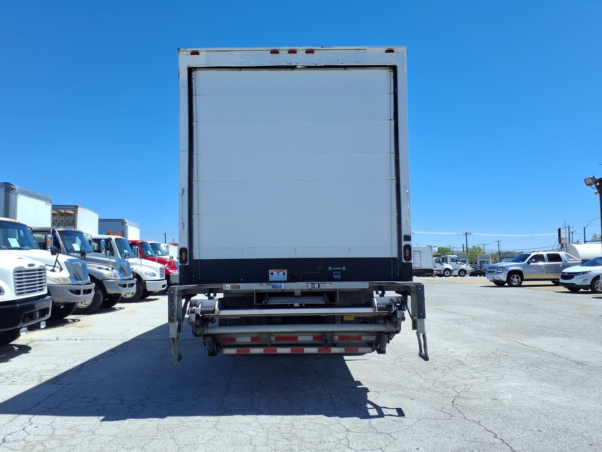 2018 Freightliner/Mercedes M2 106 761577