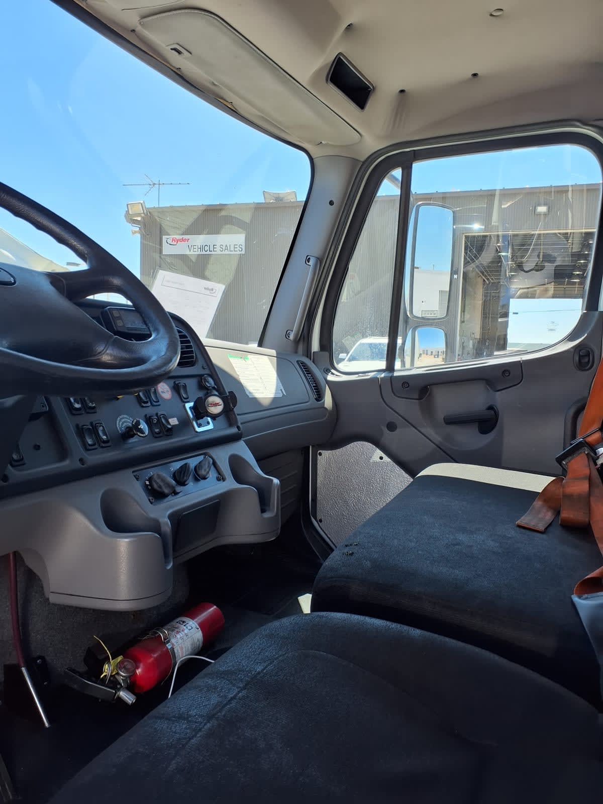 2018 Freightliner/Mercedes M2 106 761577