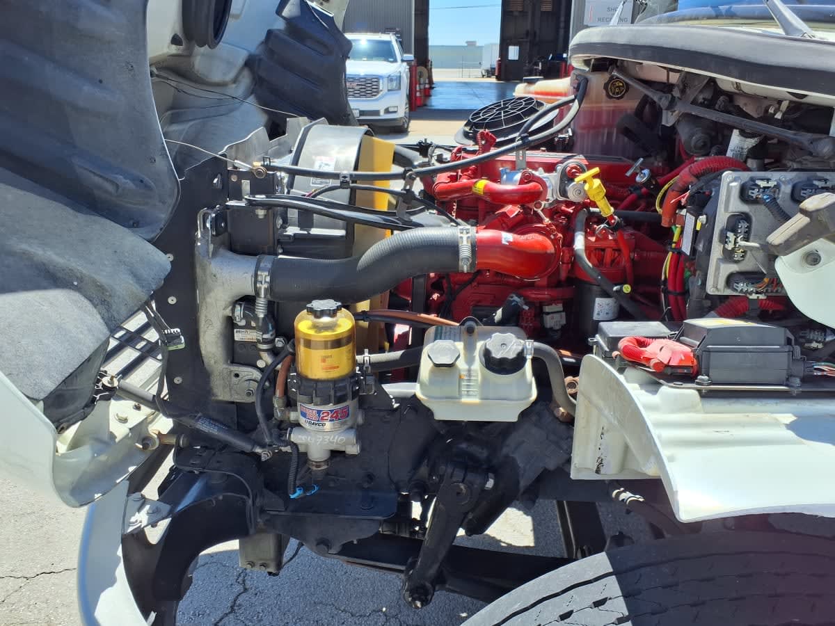 2018 Freightliner/Mercedes M2 106 761577