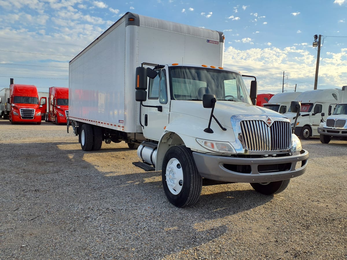 2018 Navistar International 4300 761717