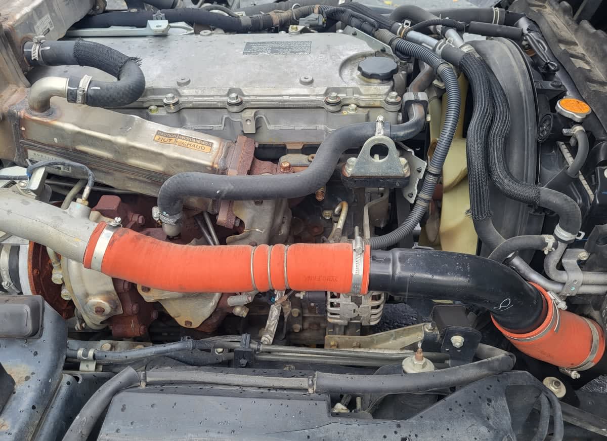 2018 Isuzu NPR HD 761738