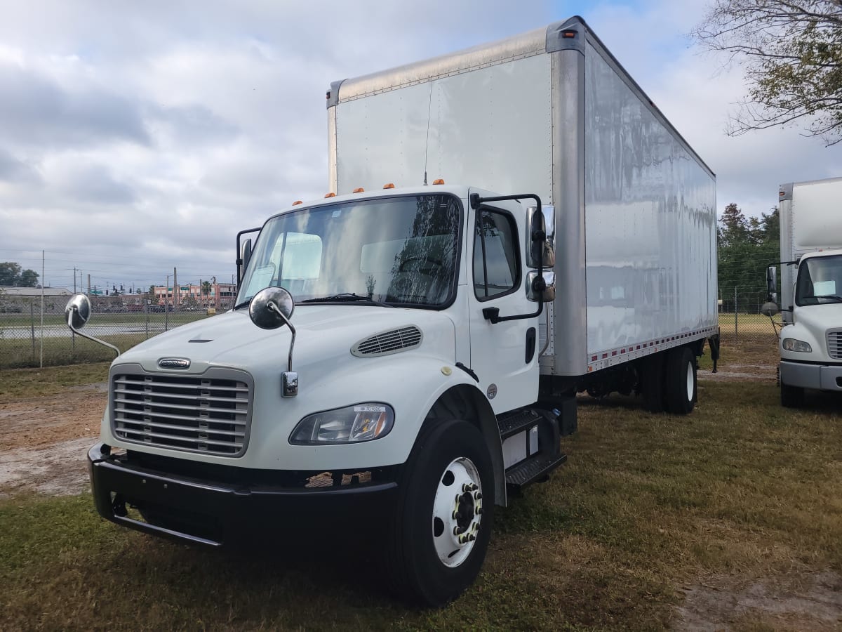 2018 Freightliner/Mercedes M2 106 761805