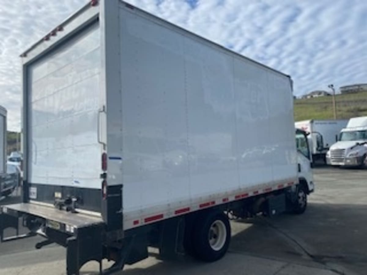 2018 Isuzu NPR HD 761814