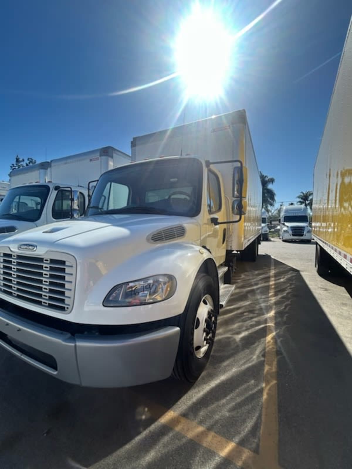 2018 Freightliner/Mercedes M2 106 761927