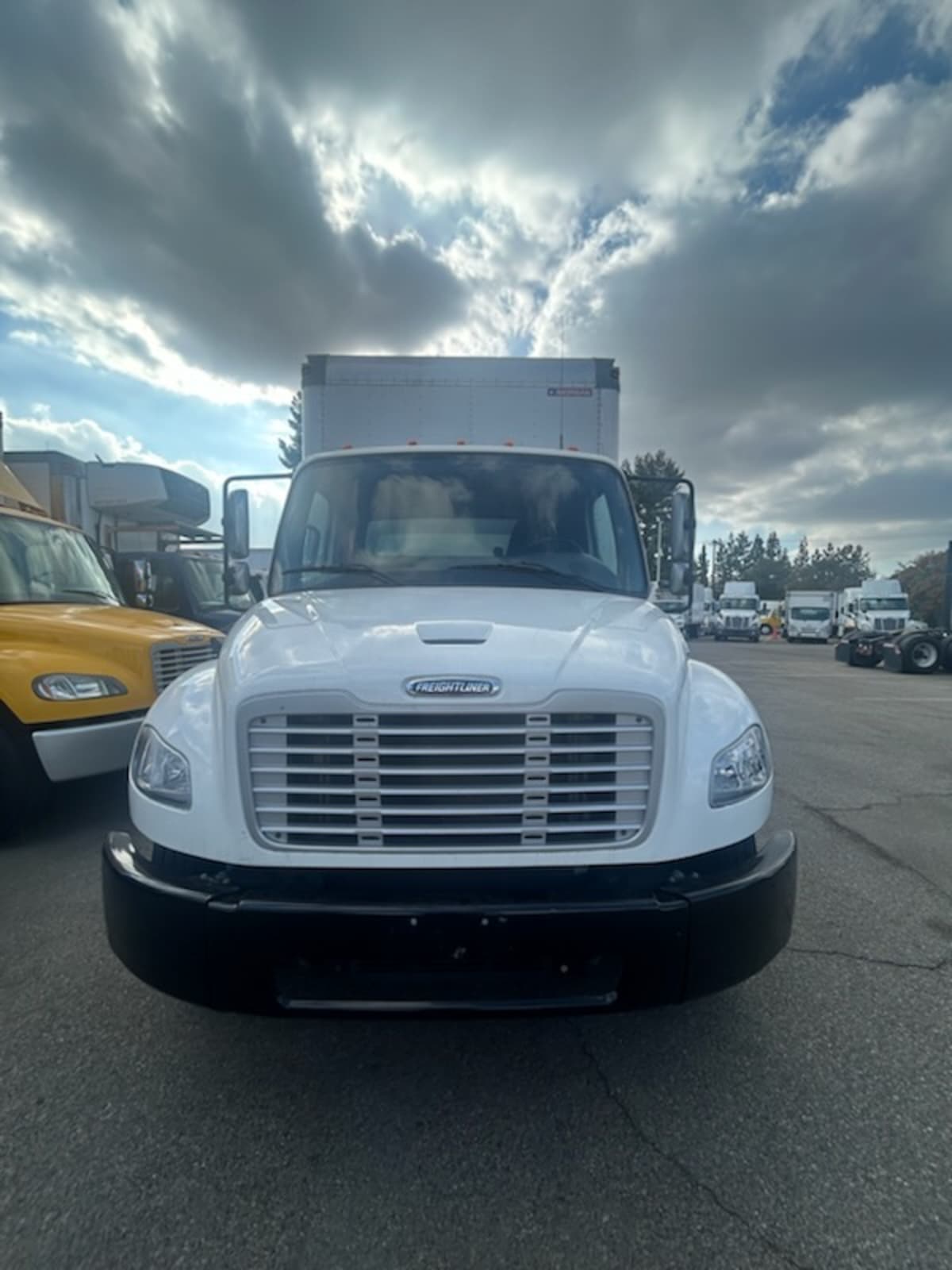 2018 Freightliner/Mercedes M2 106 761928