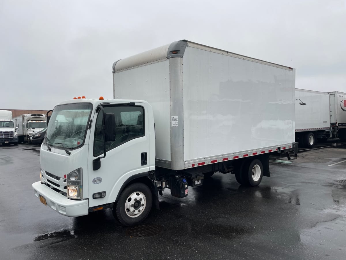 2018 Isuzu NPR HD 762011