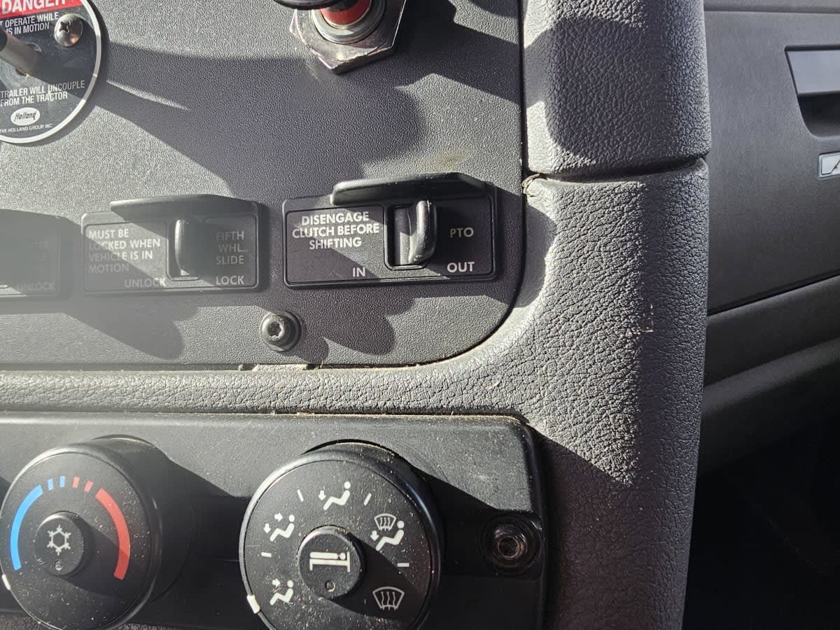 2018 Freightliner/Mercedes CASCADIA 125 762047