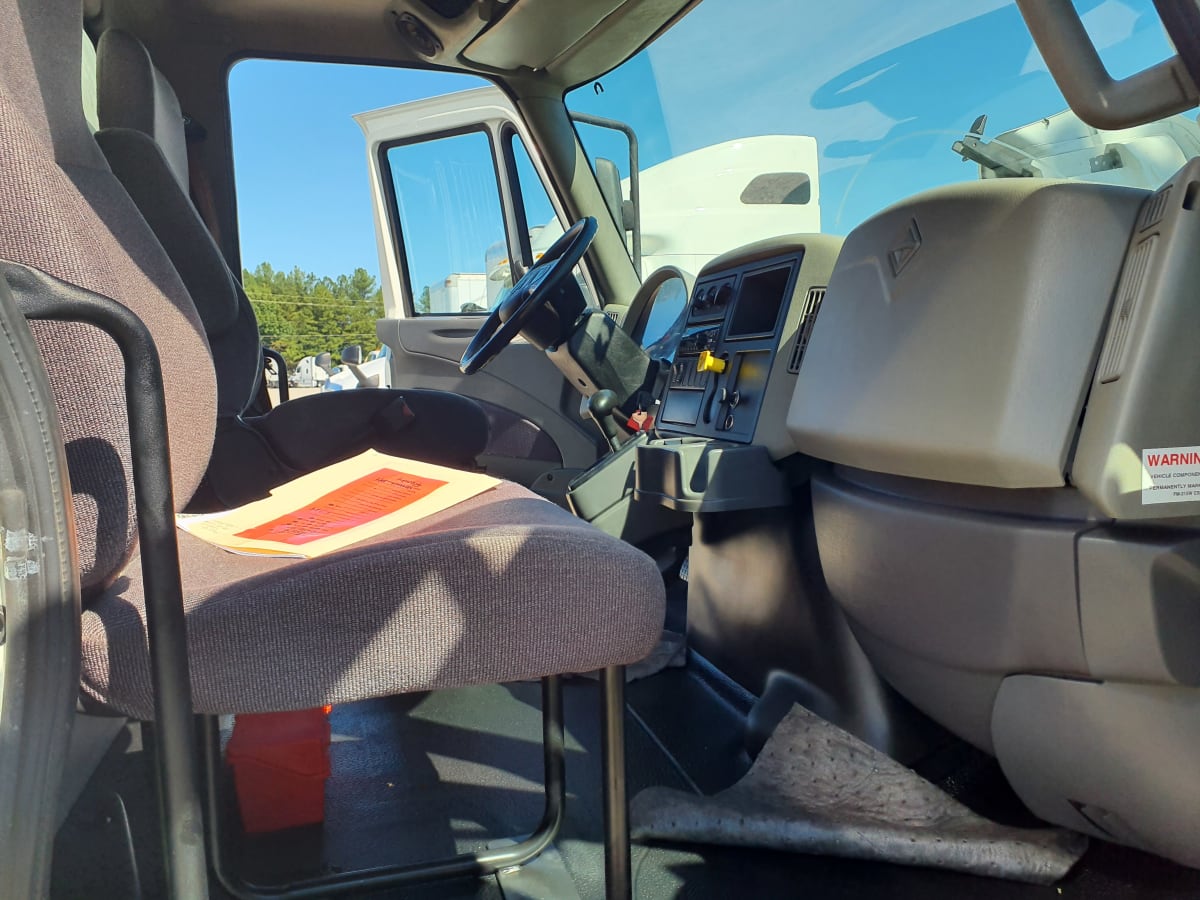 2018 Navistar International 4300 762295