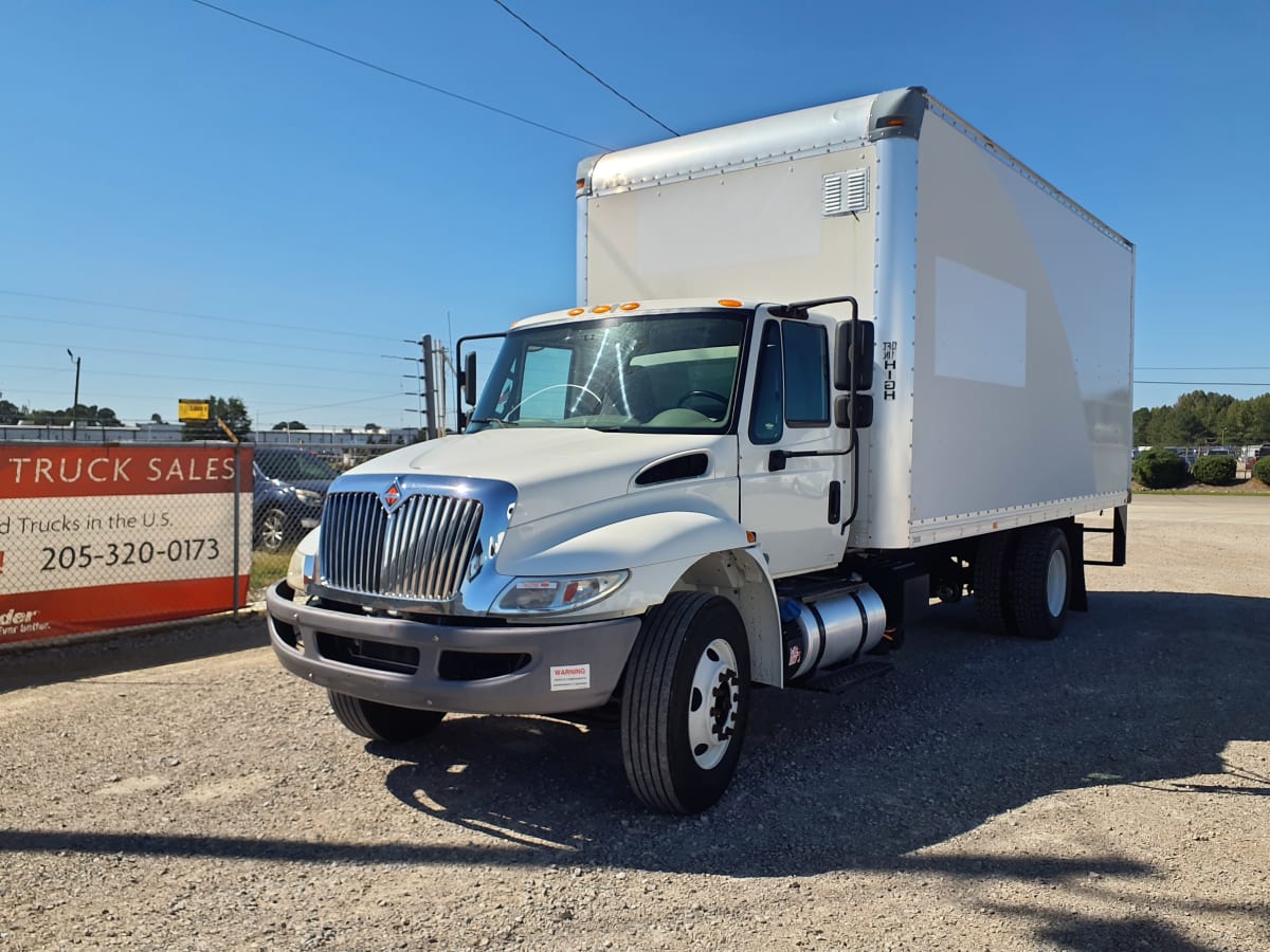 2018 Navistar International 4300 762295
