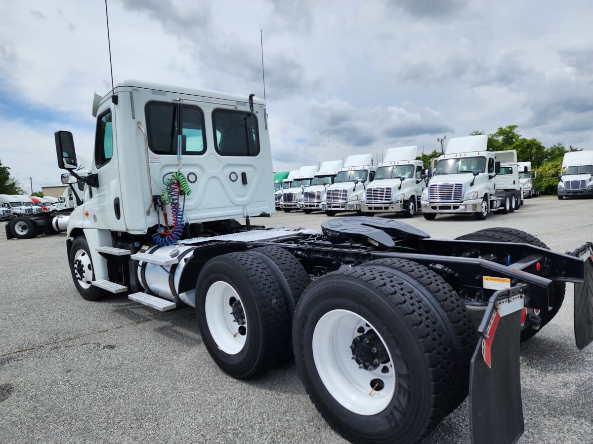 2018 Freightliner/Mercedes CASCADIA 125 762332