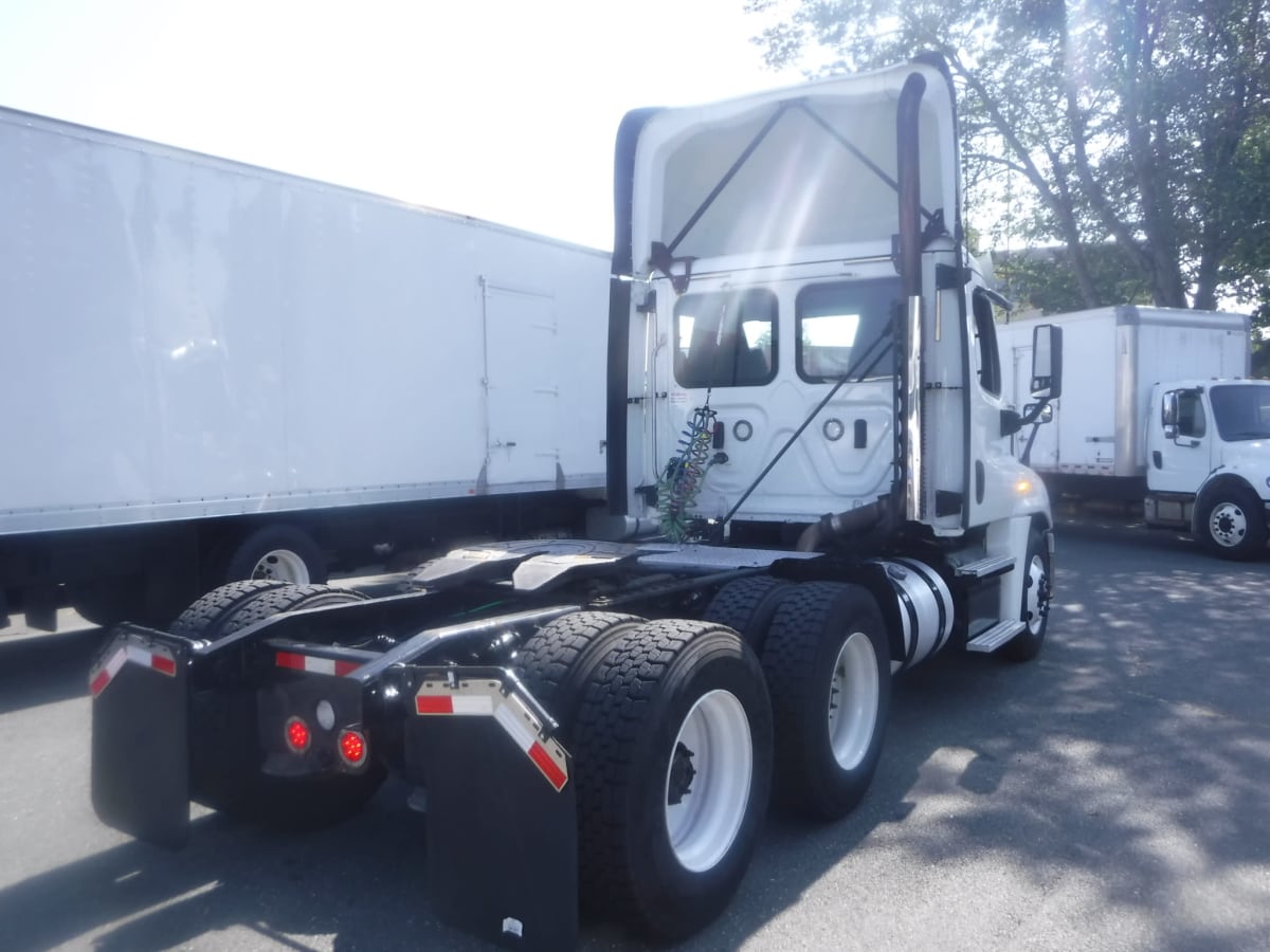 2018 Freightliner/Mercedes CASCADIA 125 762381