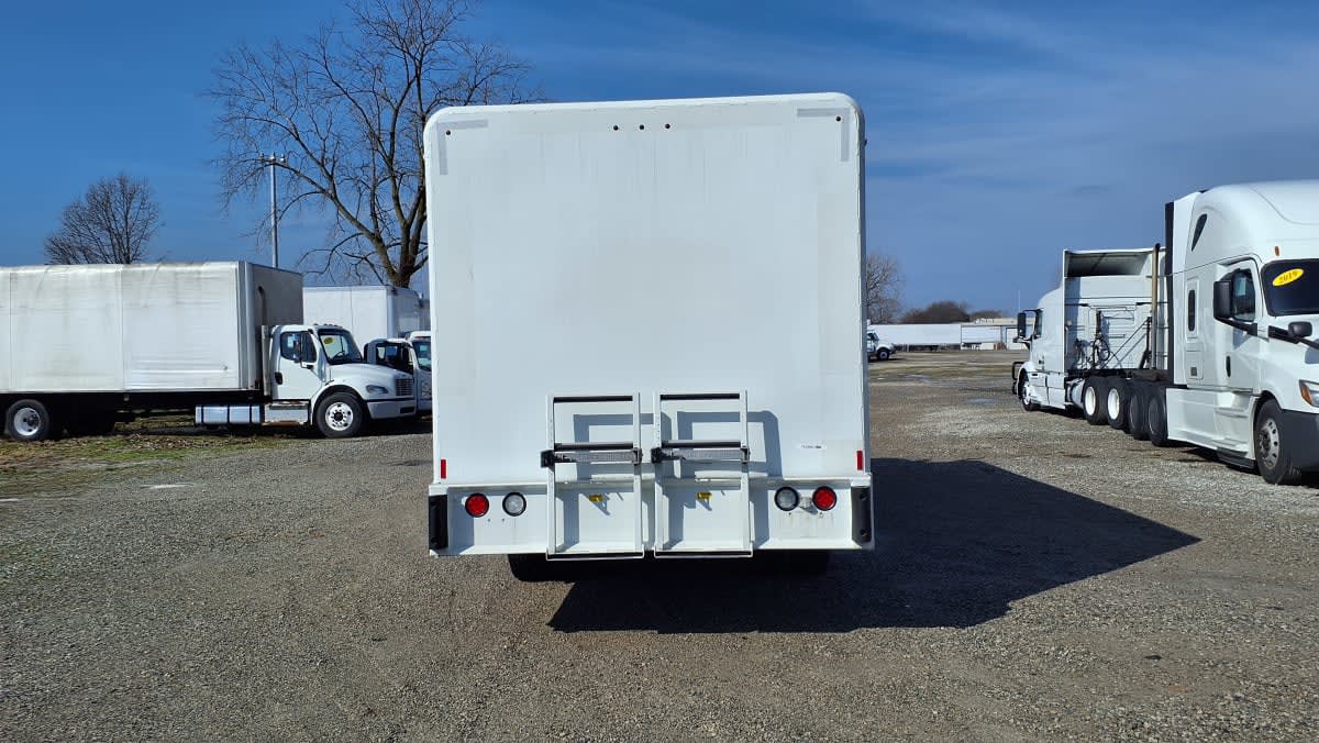 2018 Freightliner/Mercedes M2 106 762890