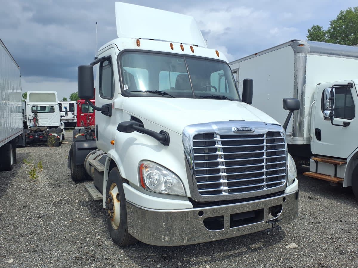 2018 Freightliner CASCADIA 113 763015