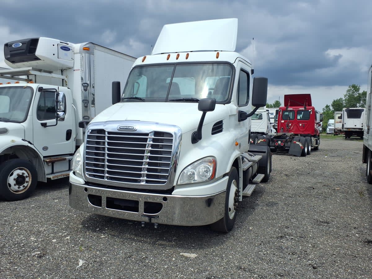 2018 Freightliner - image 3