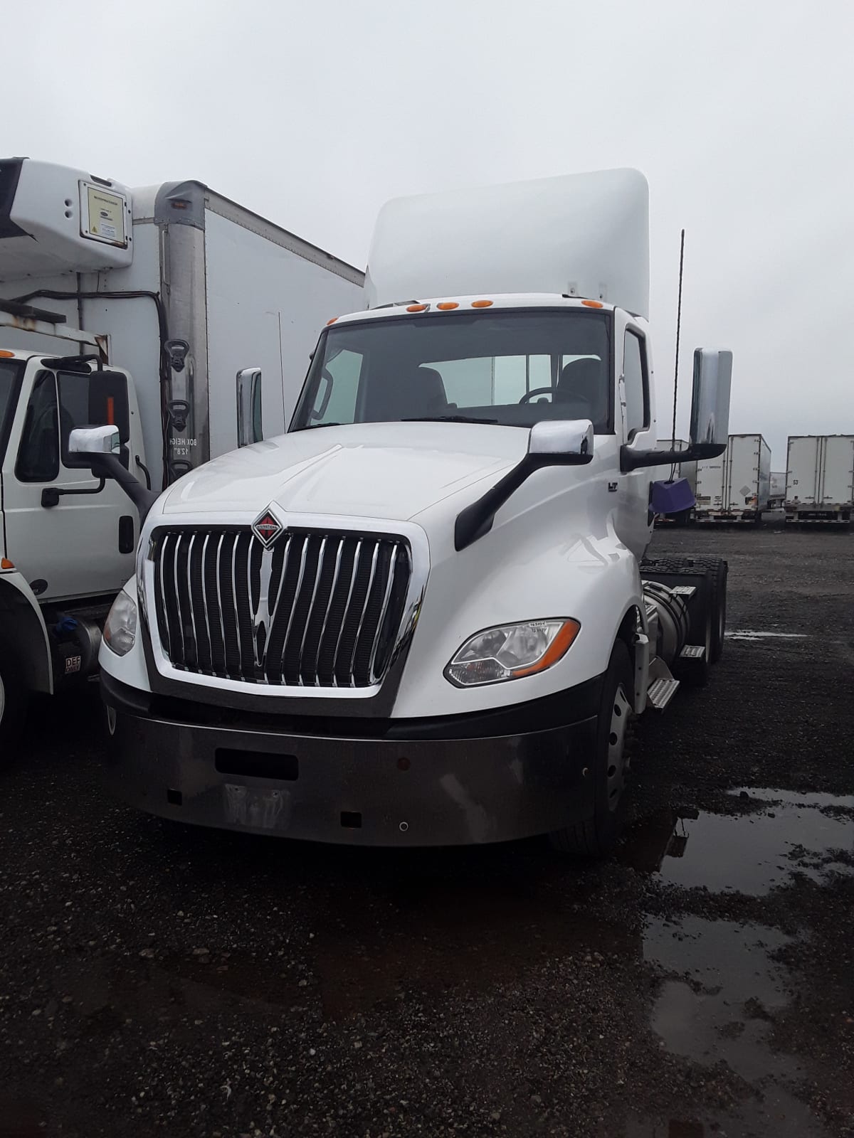 2018 Navistar International LT625 DAYCAB T/A 763034