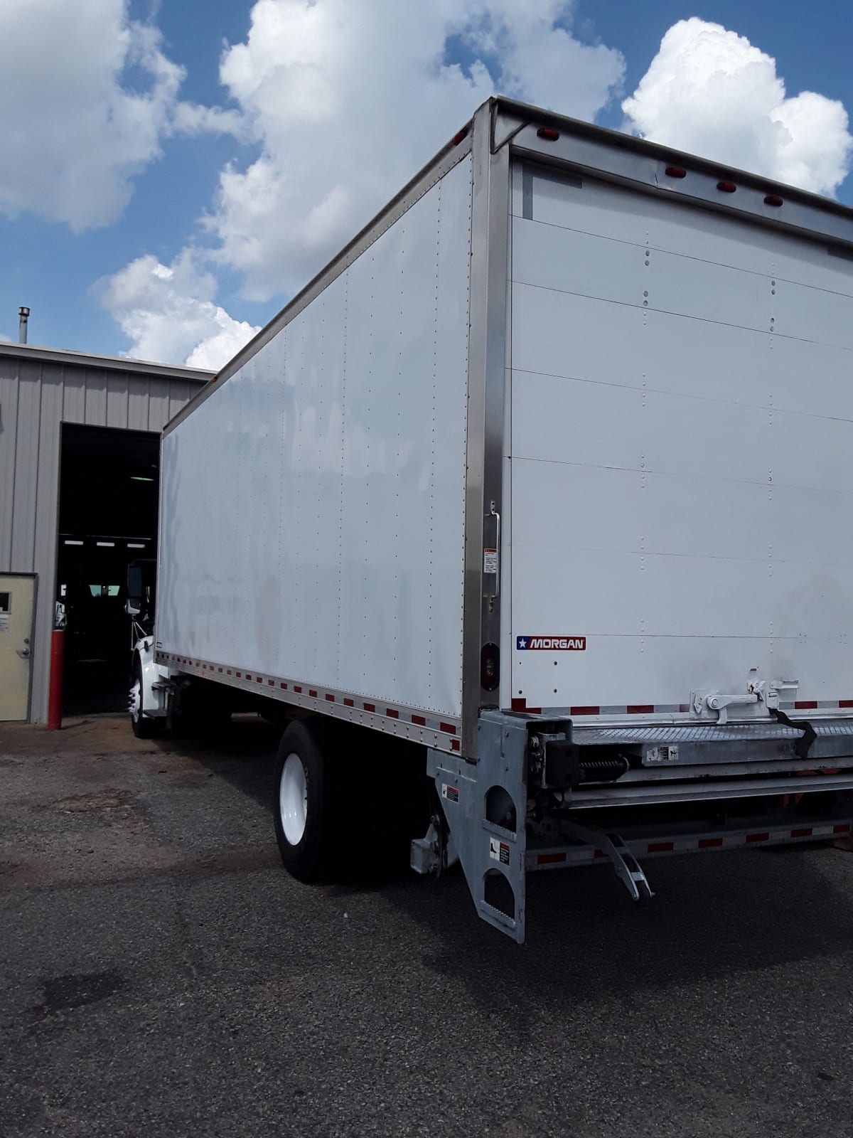2018 Freightliner/Mercedes M2 106 763043