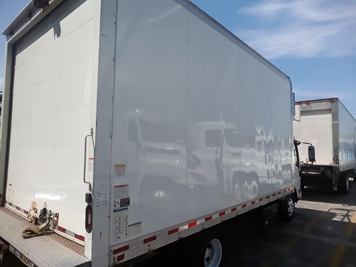 2018 Isuzu NPR 763158