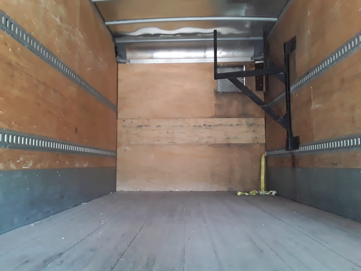 2018 Isuzu NPR 763158